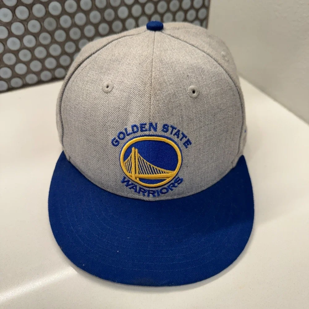 Golden State Warriors Hat Cap Snap Back New Era Gray Blue Yellow Logo OSFM Adult